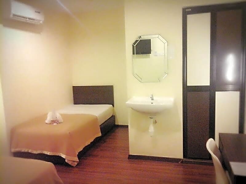 So Hotel