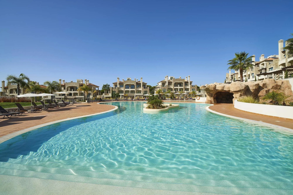 Beach & Waterfront