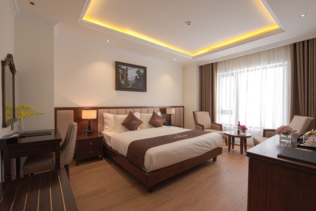 Monarque Hotel Danang