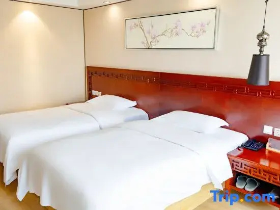Bed in Dorm (female dorm)
