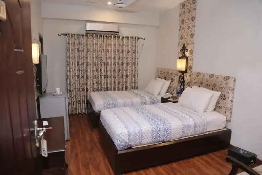Shelton Hotel Lahore