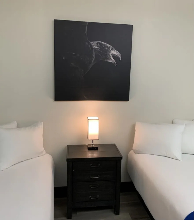Standard Quadruple Basement room