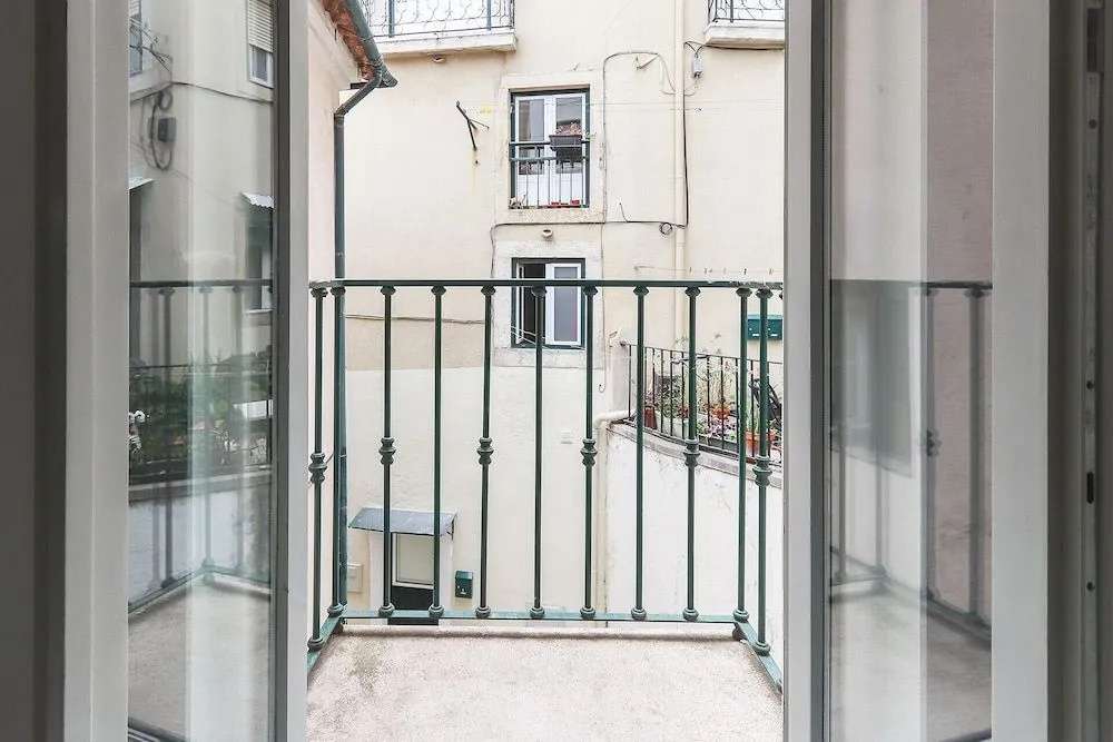Alfama Orange Loft by Homing
