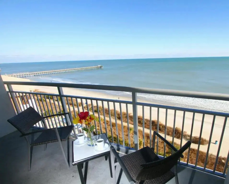 2 Bedrooms Quadruple Suite oceanfront