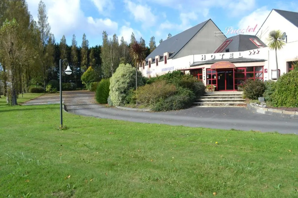 Logis Hôtel Restaurant Les Fontaines - Général