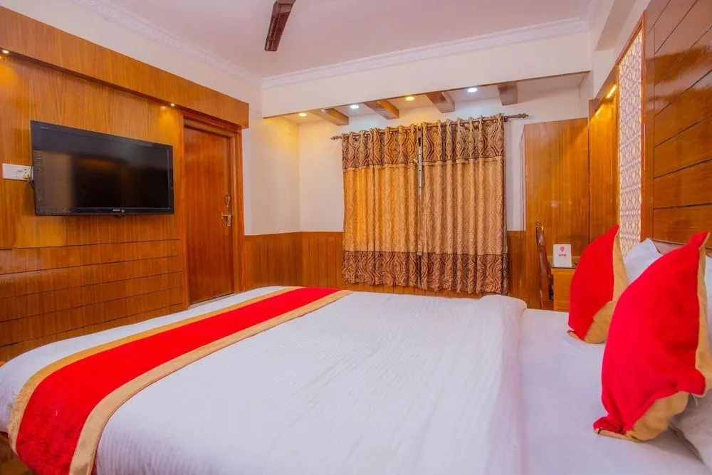 Oyo 304 Hotel Manmana