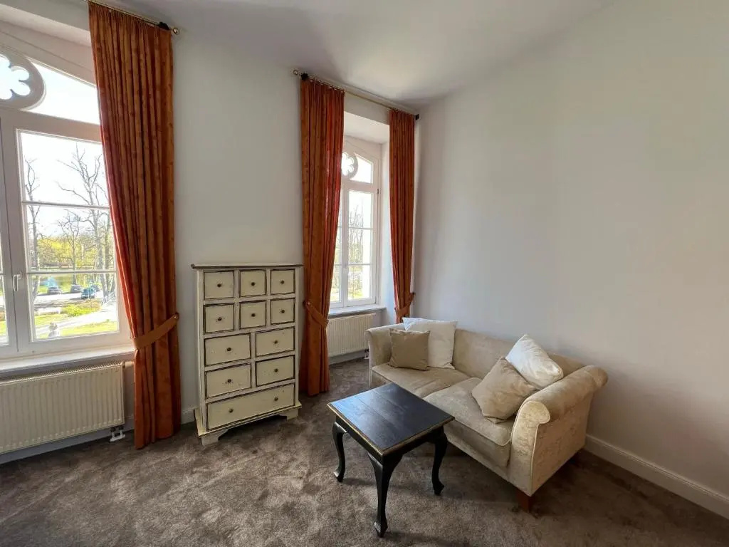Deluxe Double room (full double bed)
