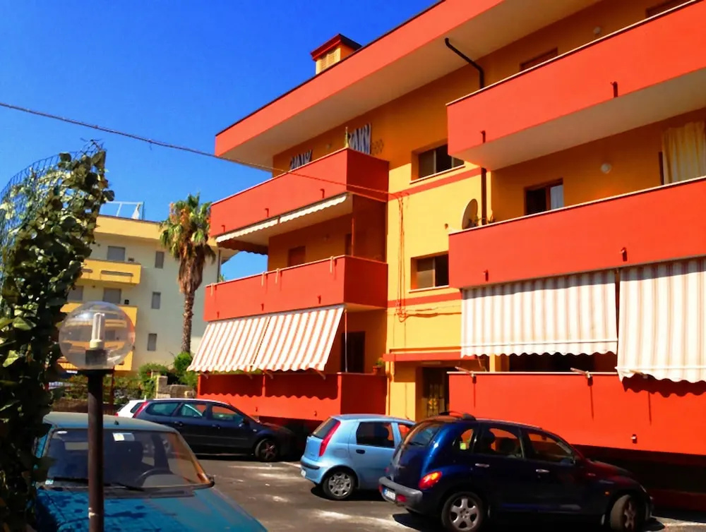 1 Bedroom Apartment with ocean view