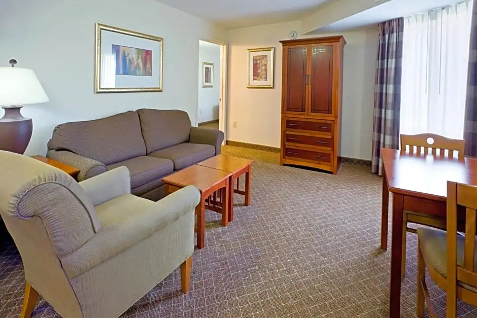 Staybridge Suites Cranbury by IHG - Chambres