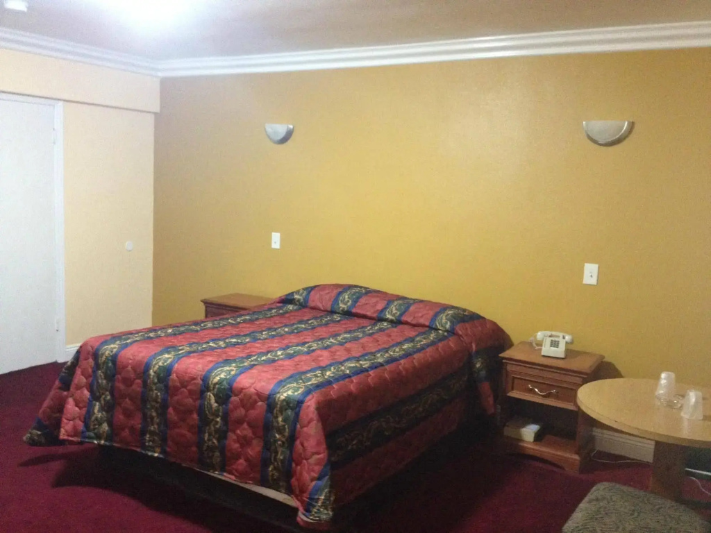 Patio Motel — фото