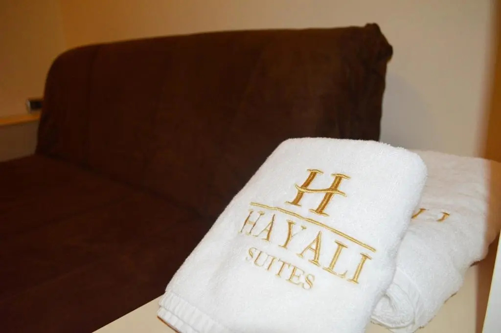 Hayali Suites - Chambres