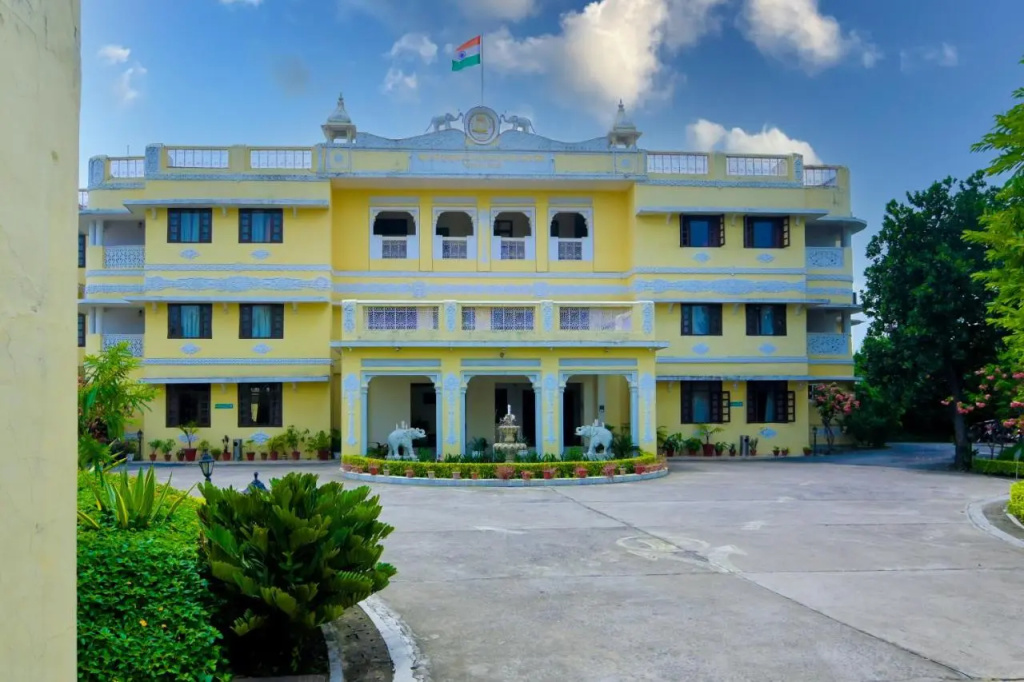 Singrauli Place Heritage Hotel
