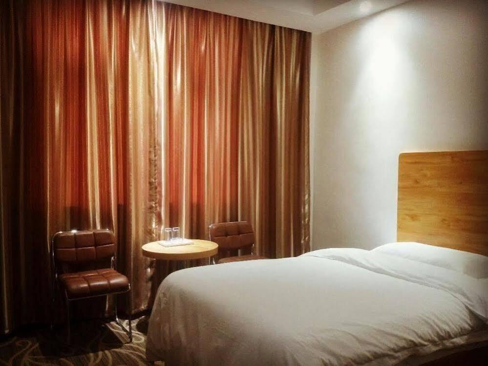 Royal Dragon Airport Hotel