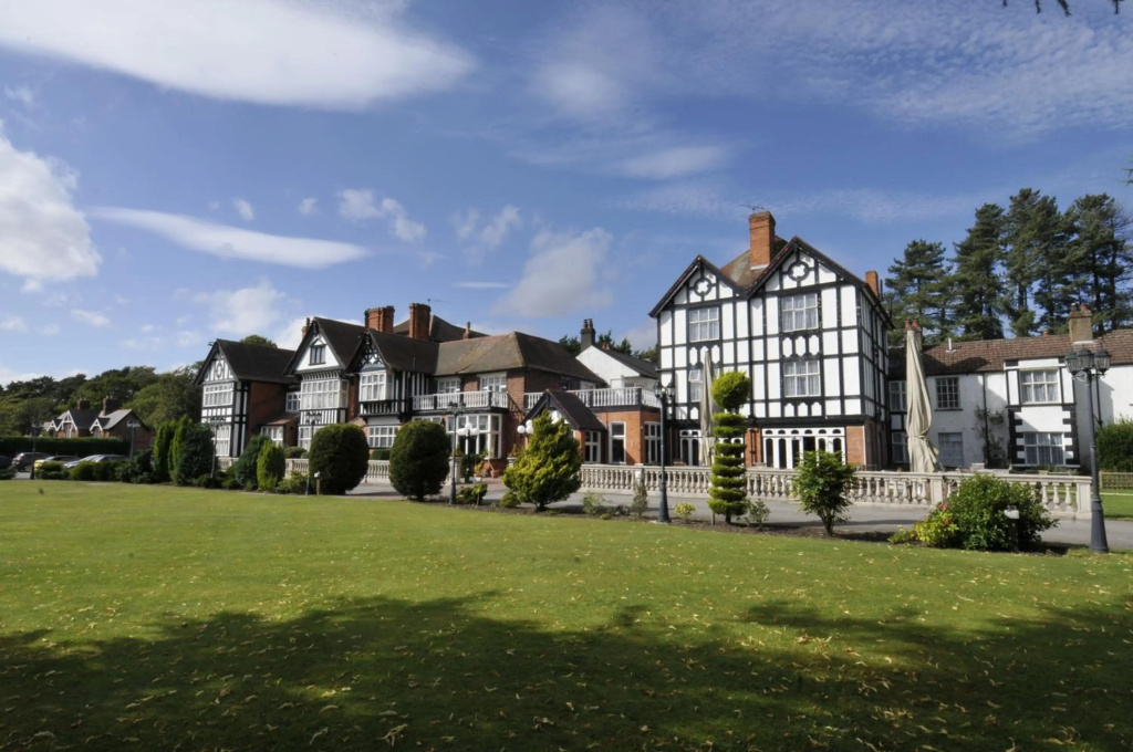 The Golf Hotel - Général