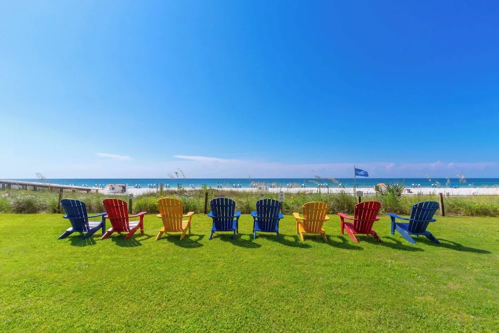 Dual Townhome Sleeps 14 Beach Fun Dining