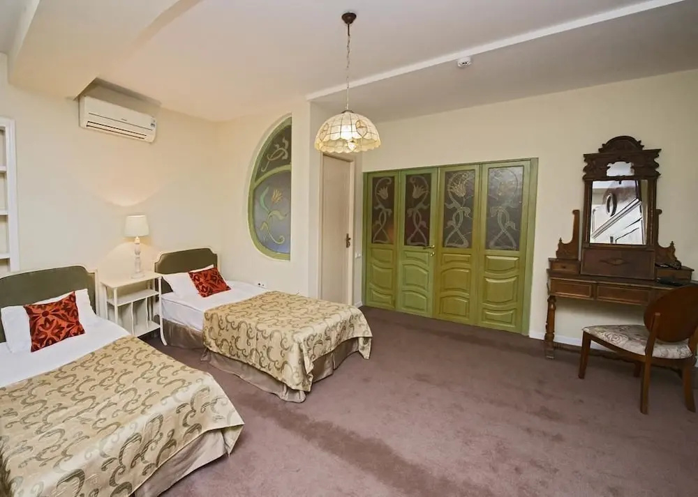 Standard Double room (twin beds)