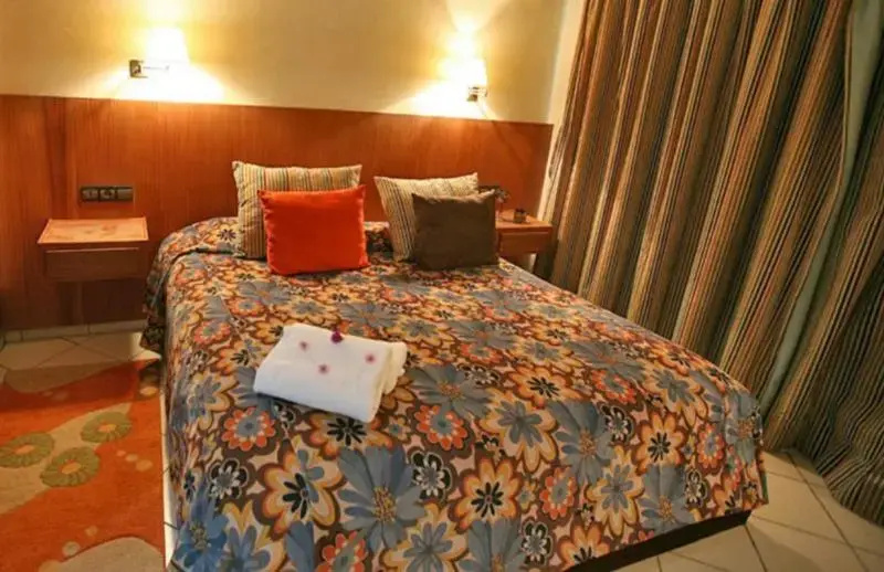 Standard Double room with balcony (full double bed)