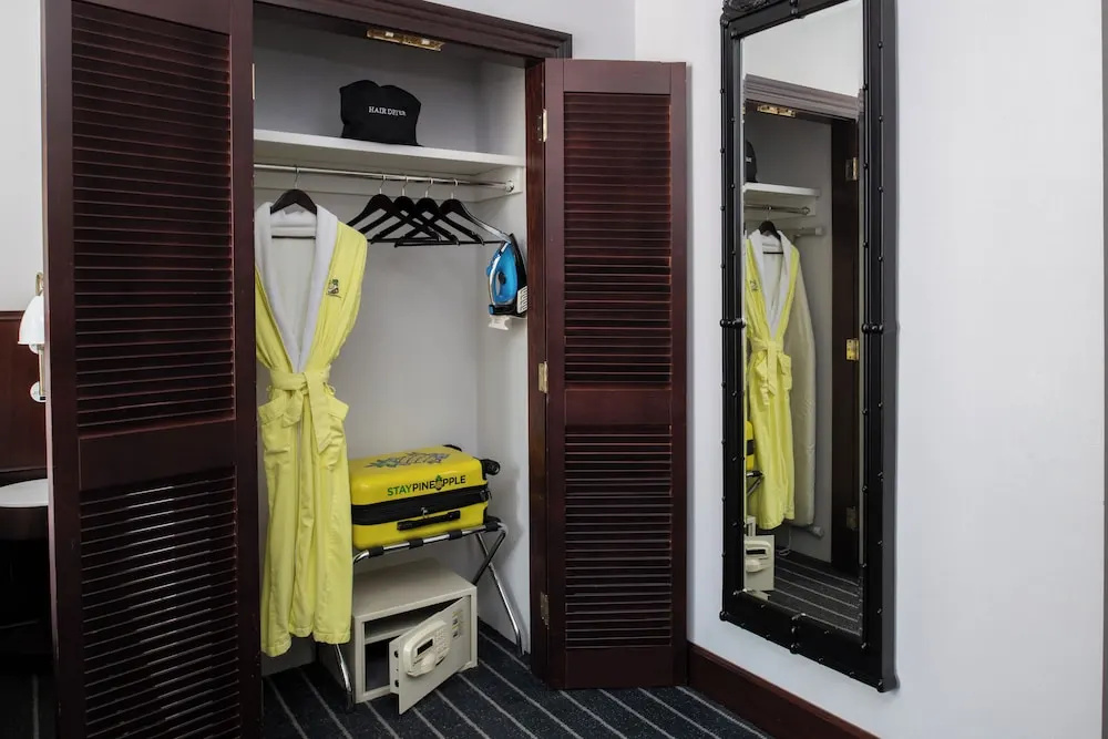 Staypineapple, An Iconic Hotel, The Loop - Chambres