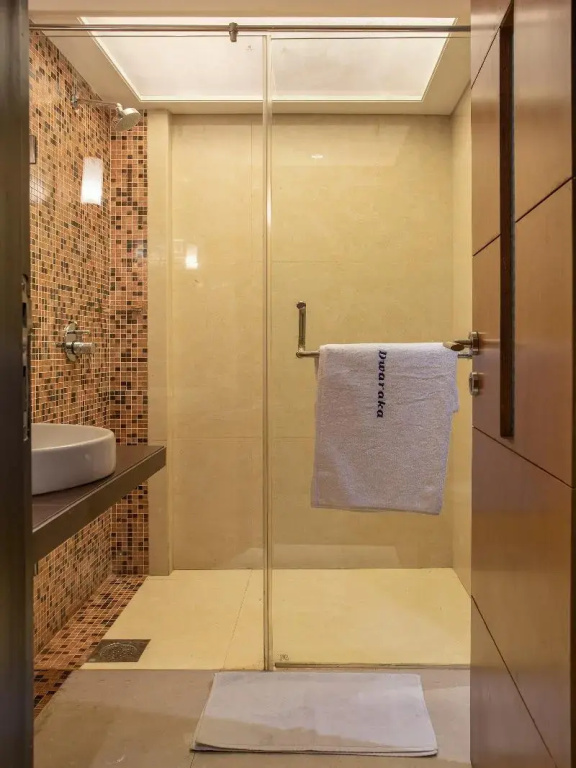 Classic Double room (full double bed)