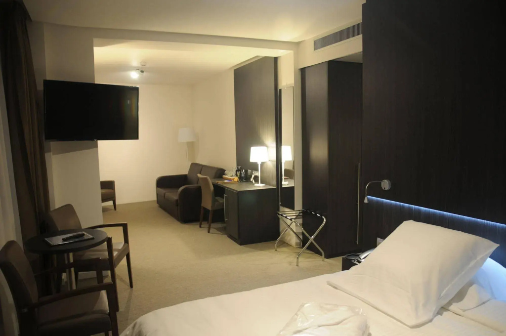 Hotel photo 16