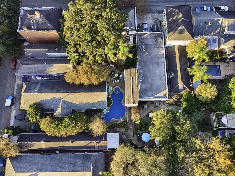 Best Location 7BR Next to FR Quarter! By YouRent
