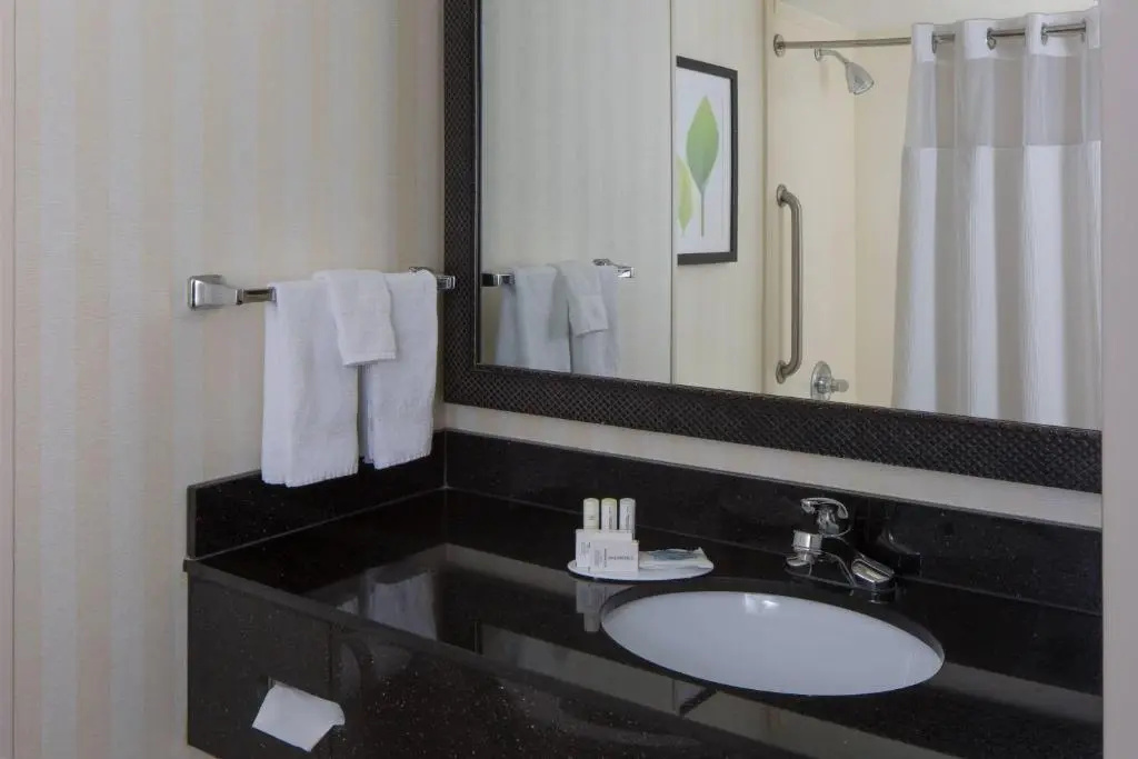 Fairfield Inn & Suites Orlando Lake Buena Vista - Chambres
