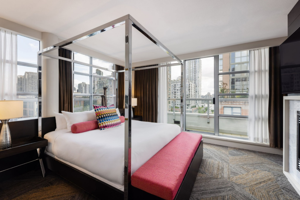 2 Bedrooms Suite