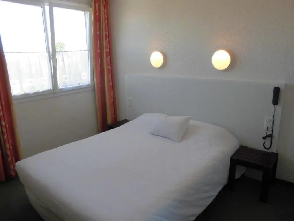 Superior Double room (full double bed)