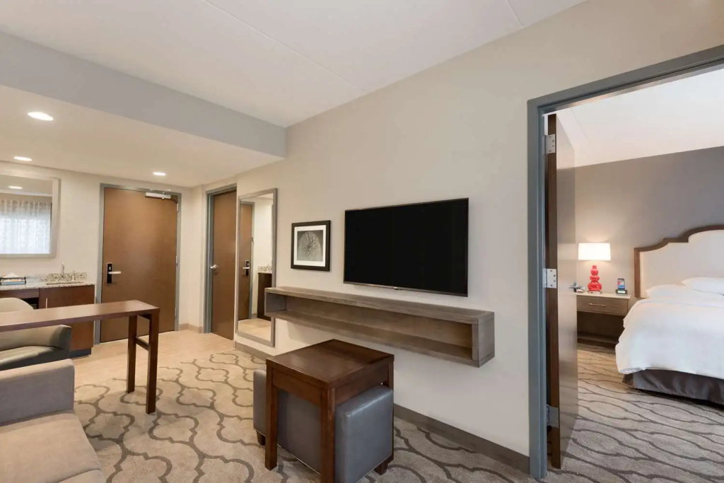 Embassy Suites by Hilton Chicago Naperville - Chambres