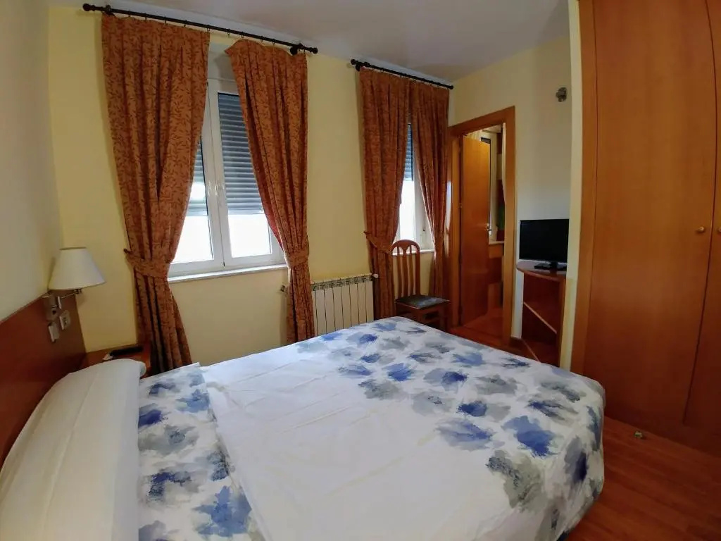 Hostal Prada Borges - Chambres