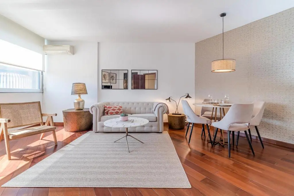 1 Bedroom Apartment