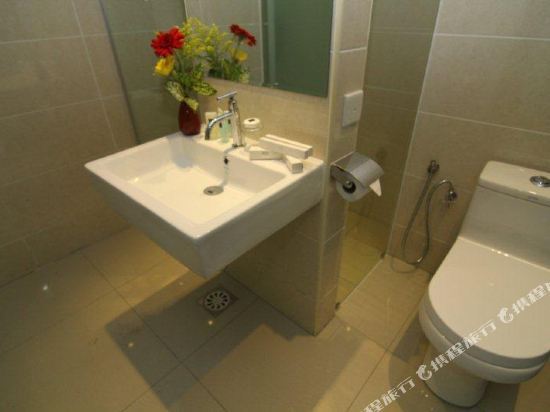 Sunbow Hotel Residency
