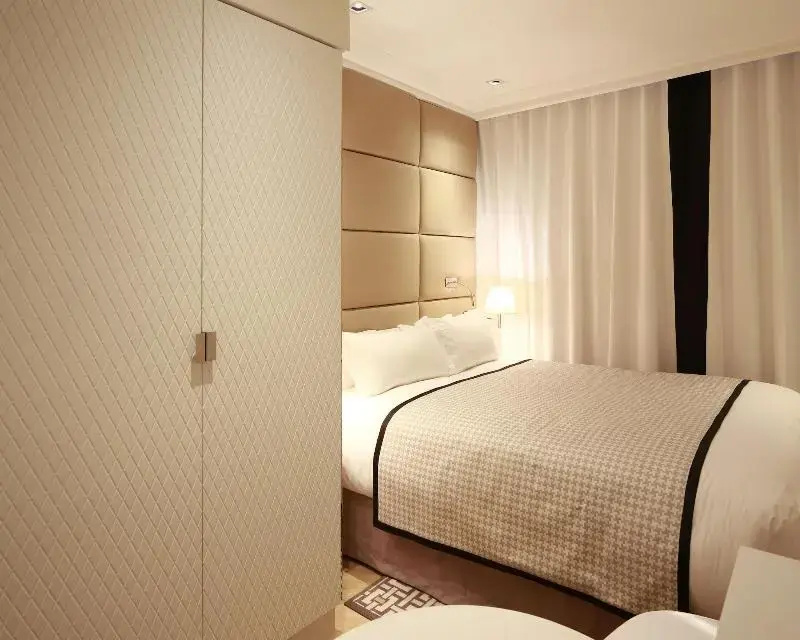 Hotel R de Paris 40