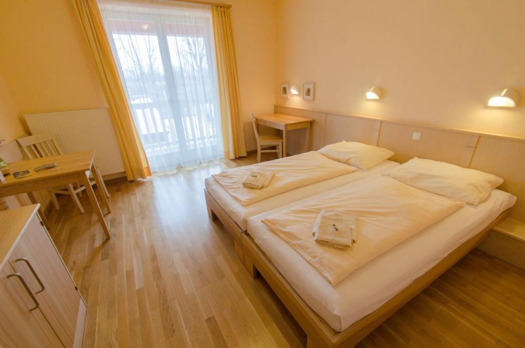 JUFA Hotel Nördlingen - Chambres
