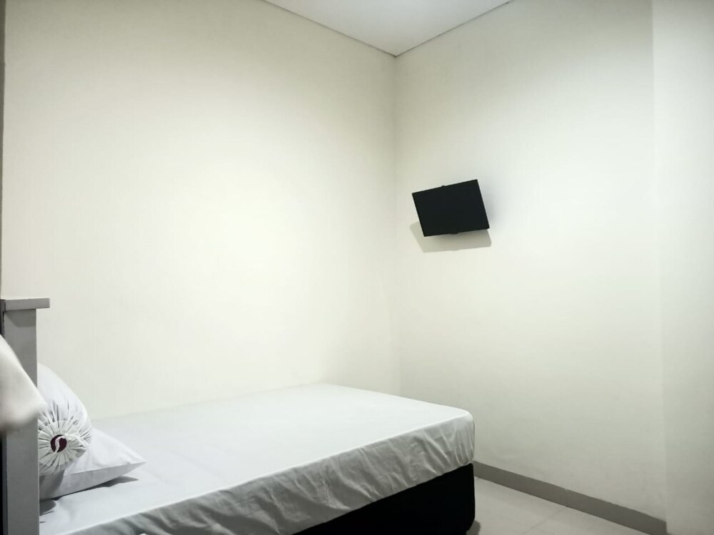 KoolKost Female Syariah @ Geusan Ulun Street