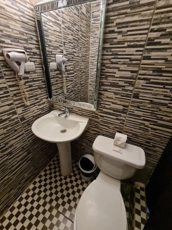 Economy room