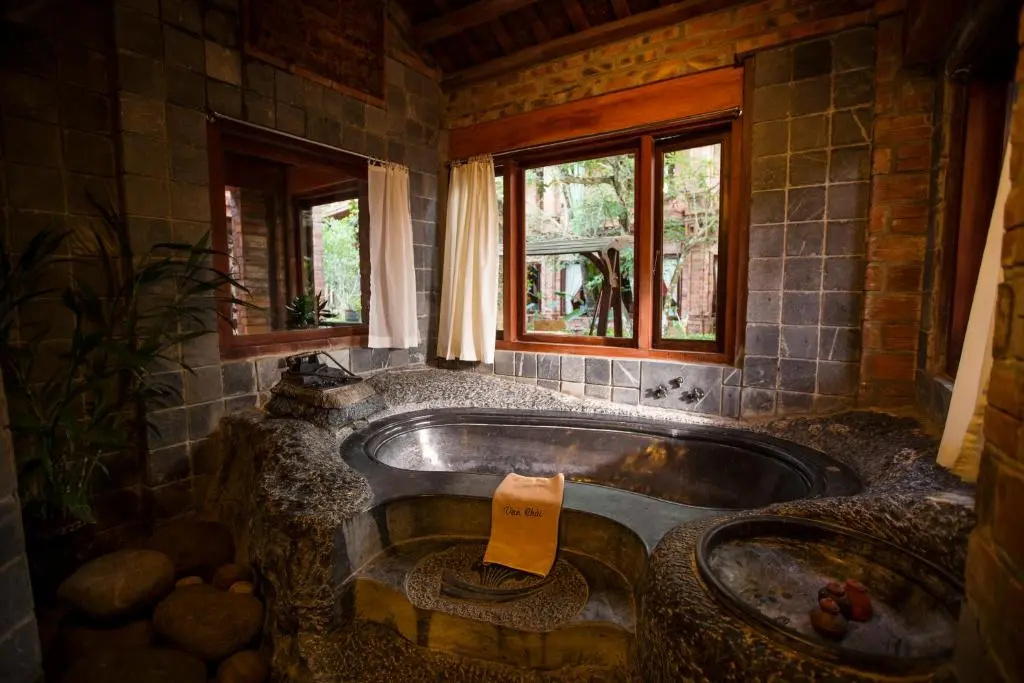 2 Bedrooms Villa