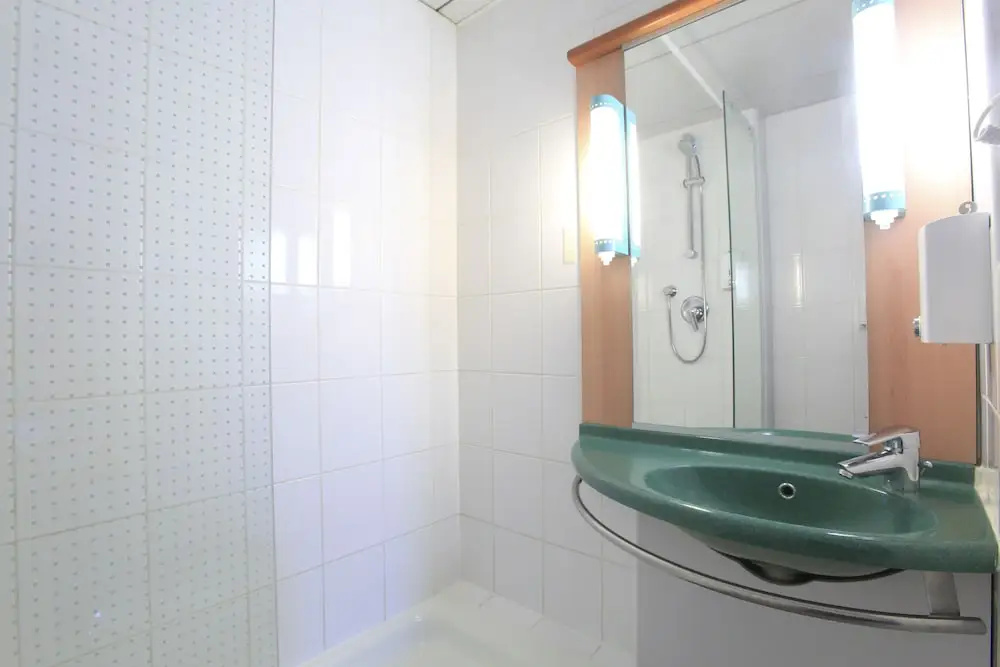 Brit Hotel Calais - Chambres