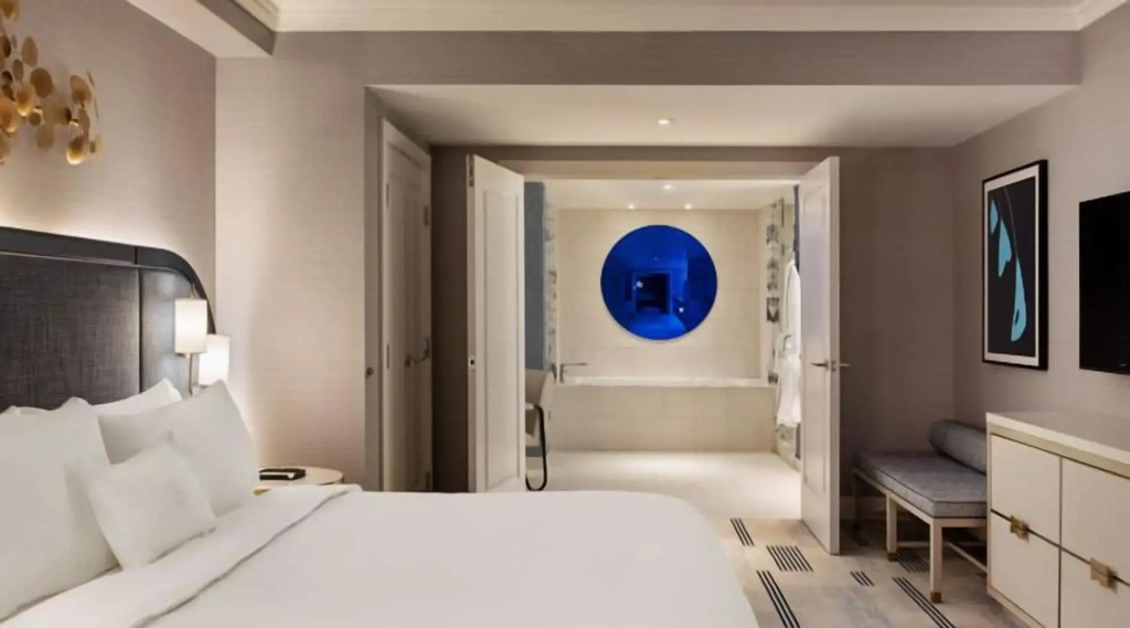 Fontainebleau Las Vegas, MICHELIN Key Award Hotel — фото