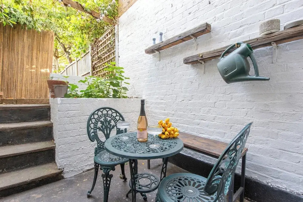 Stratford - Apartment - Sleeps 3 - Great Location