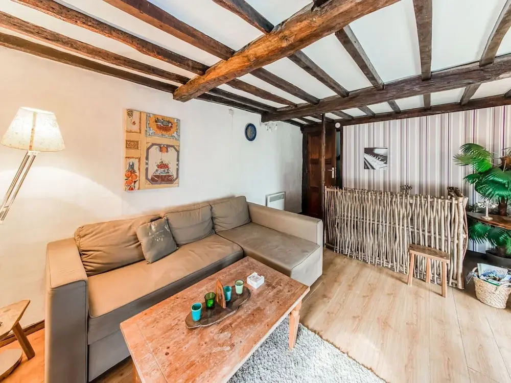 Characteristic Holiday Home in Cherain With Balcony - фото 21