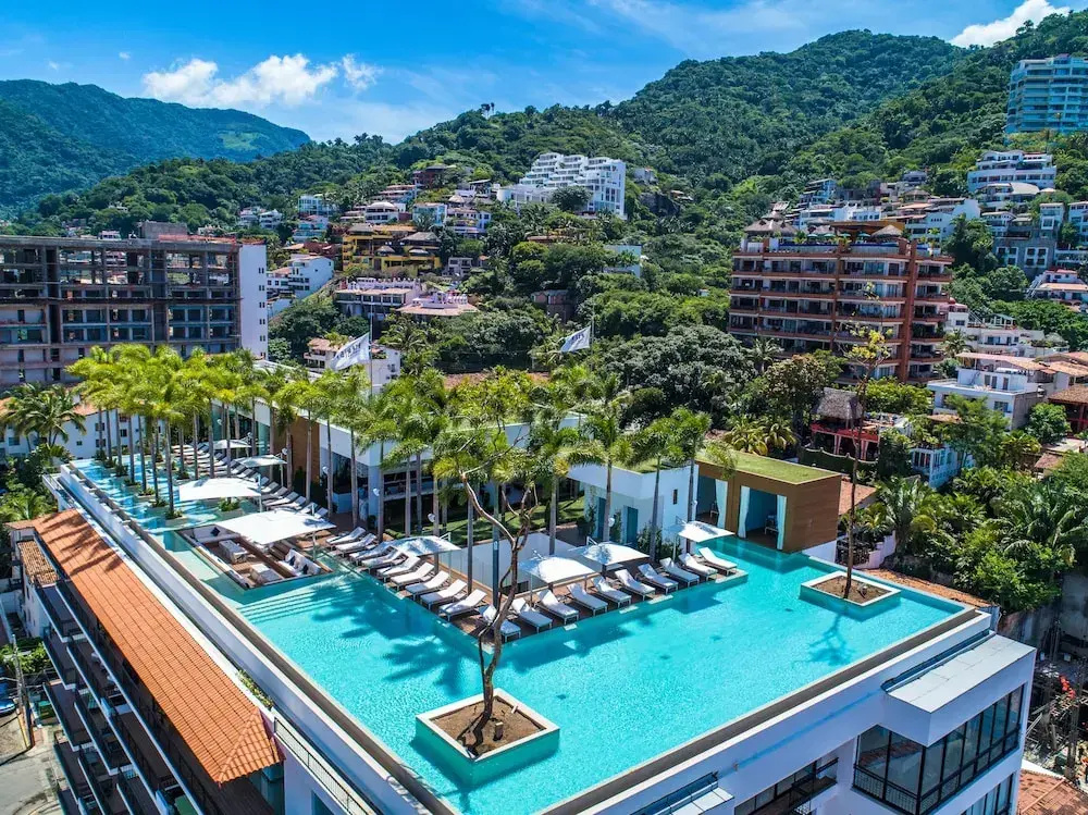 Pier 57 Zona Romantica Puerto Vallarta