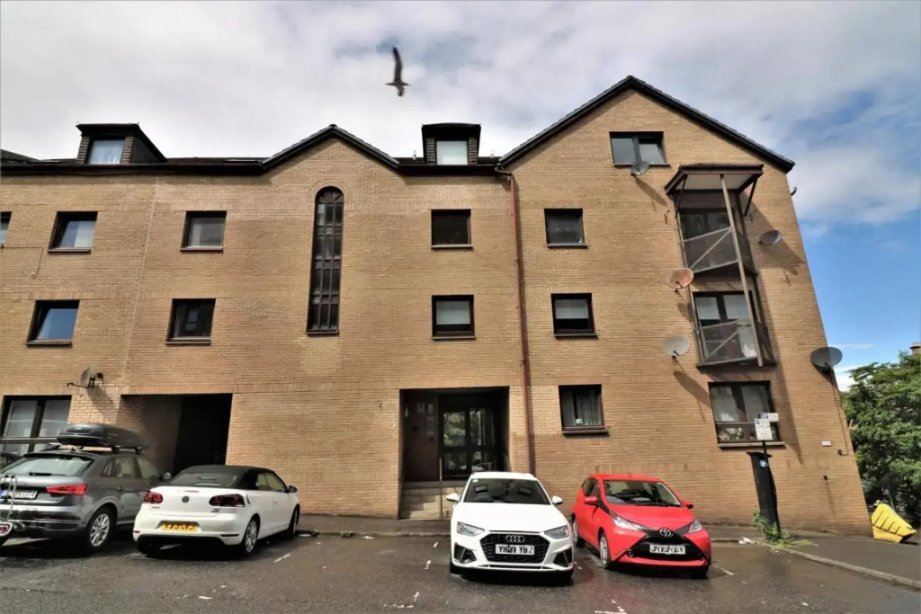 2 Bedroom Apartment at SECC Hydro Full Refurb GREAT LOCATION PRIVATE FREE PARKING