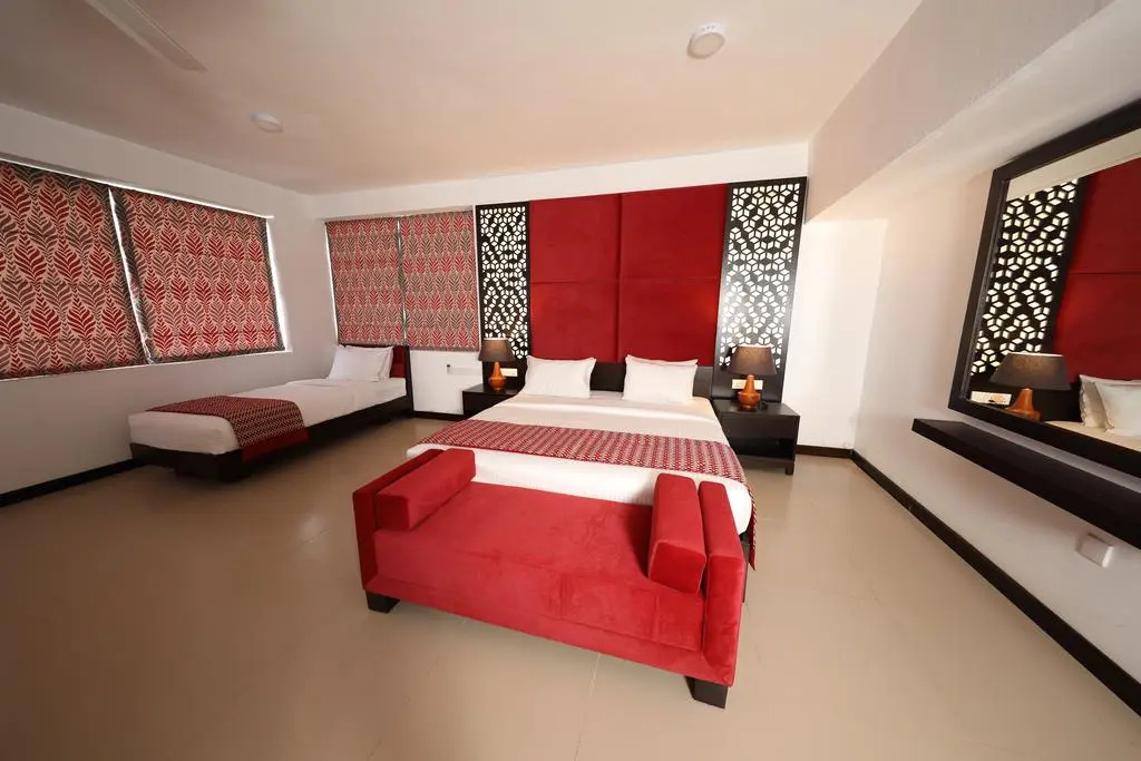 Lobby & Reception