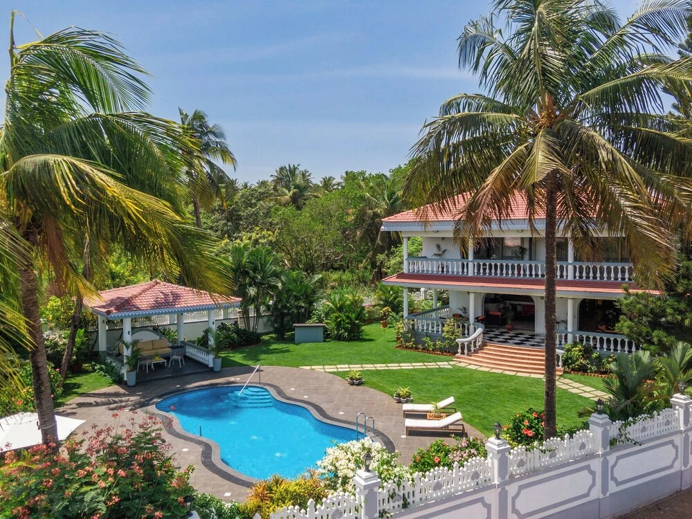Luxury Beach villa Absolut