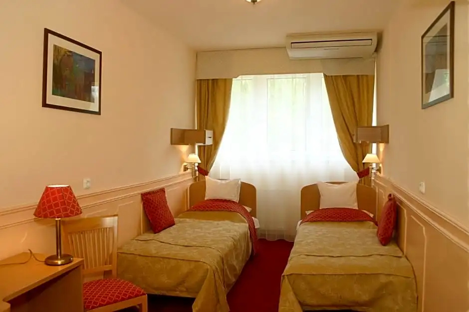 Alfa Art Hotel - Chambres