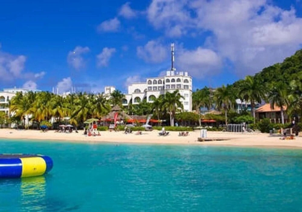 Beach & Waterfront