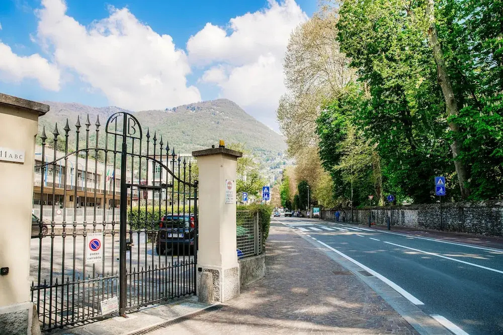 MyHomeInComo - Promenade