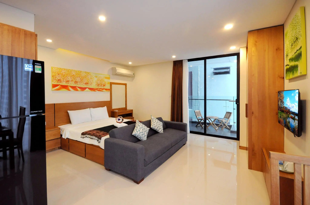 Отель Holi Beach Apartments в Нячанге