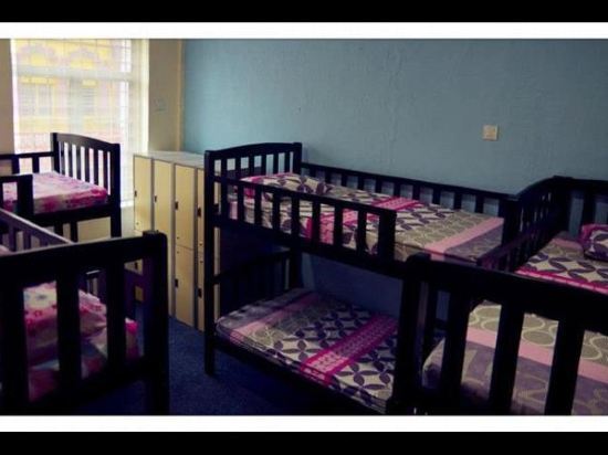 Raizzy's Guesthouse
